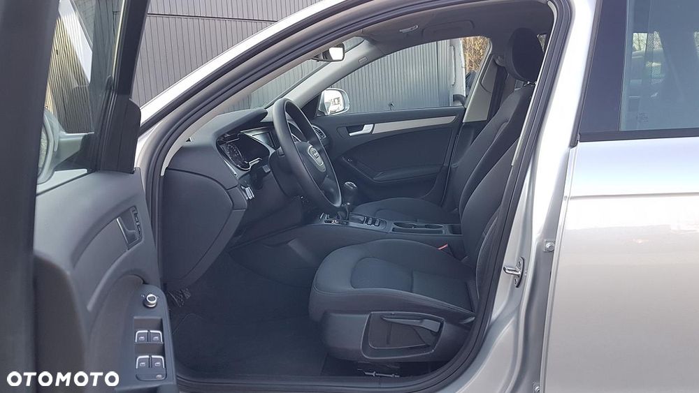 Audi A4 Avant 1.8 TFSI Attraction - 23