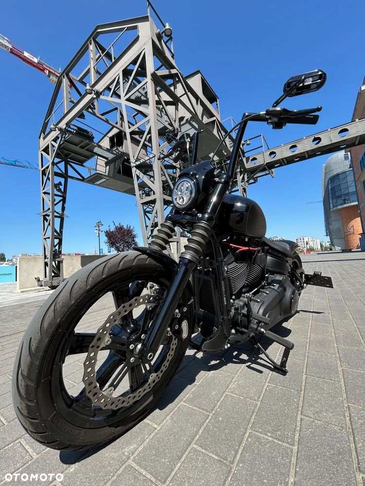 Harley-Davidson Softail Street Bob - 15