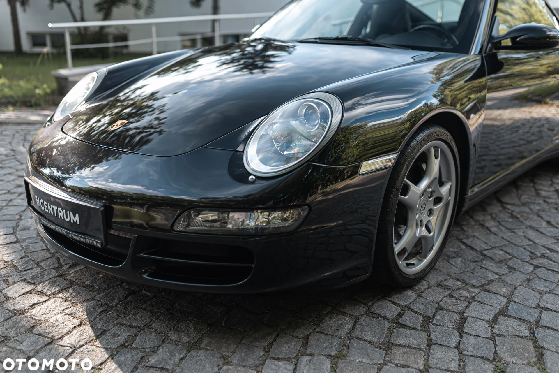 Porsche 911 Carrera 4 - 5