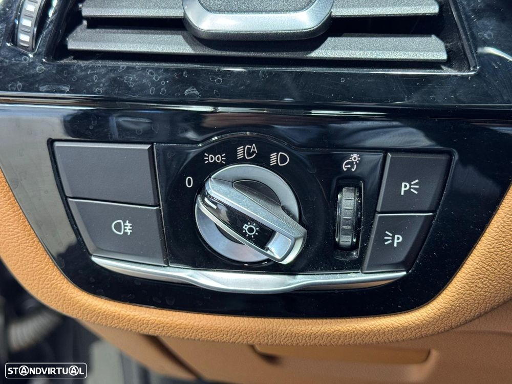 BMW 530 e Pack M - 15