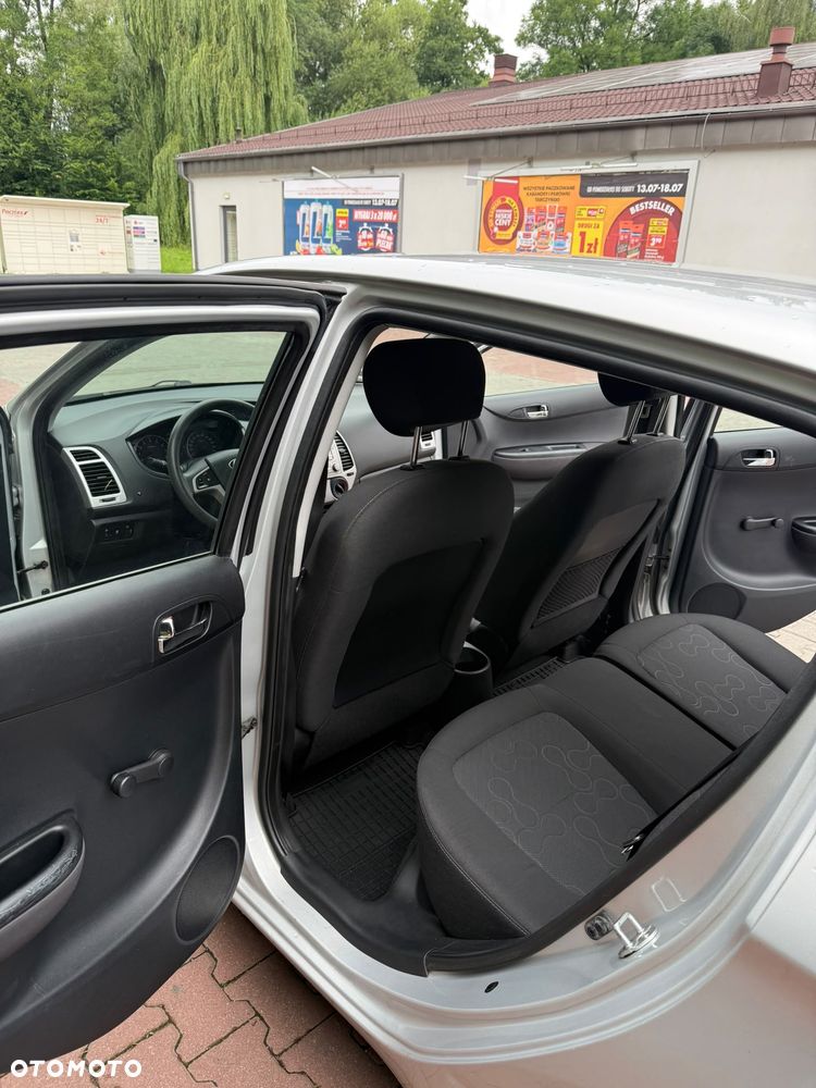Hyundai i20 1.2 Classic EU5 - 9