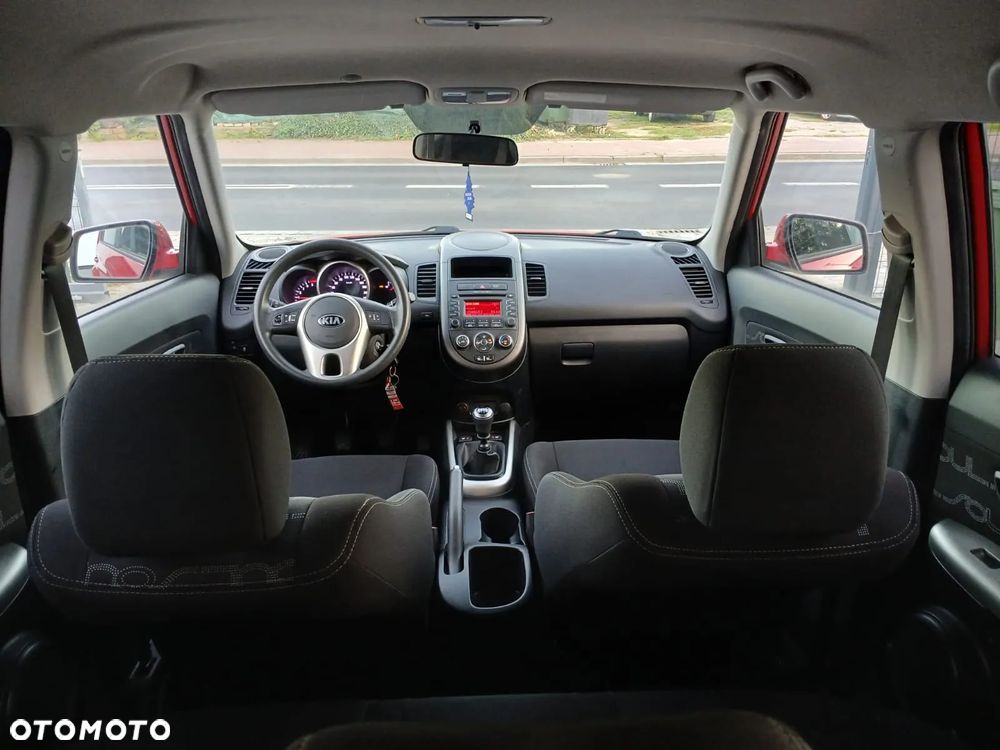 Kia Soul 1.6 CRDI Dream Team Edition - 30