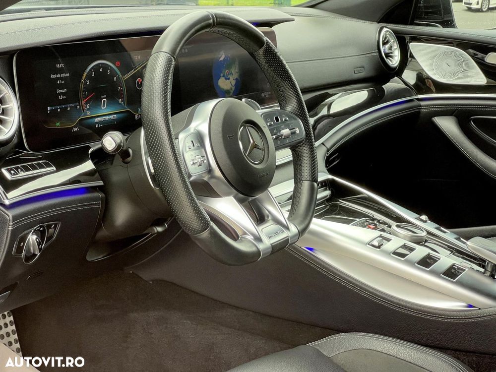 Mercedes-Benz AMG GT - 15