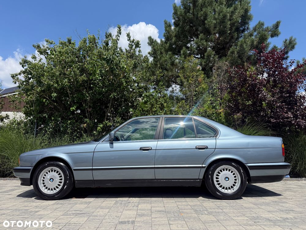 BMW Seria 5 525i - 27