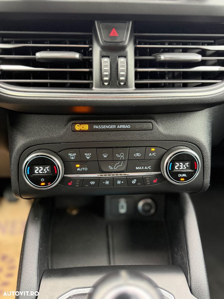 Ford Focus 1.5 EcoBlue Start-Stopp-System TITANIUM STYLE - 30