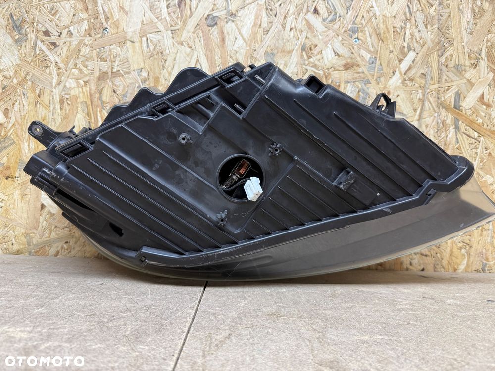 LAMPA PRZÓD LEWA XENON LED VOLVO V40 II 31283332 - 3