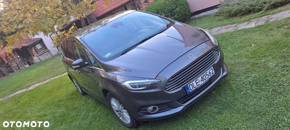 Ford S-Max - 14