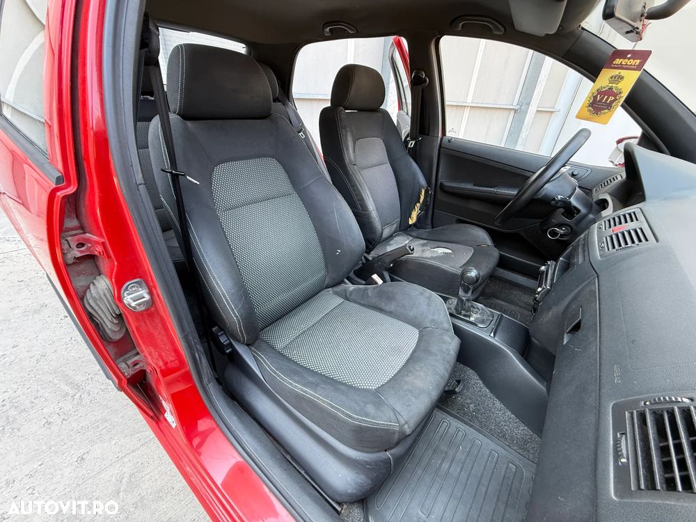 Skoda Fabia - 11