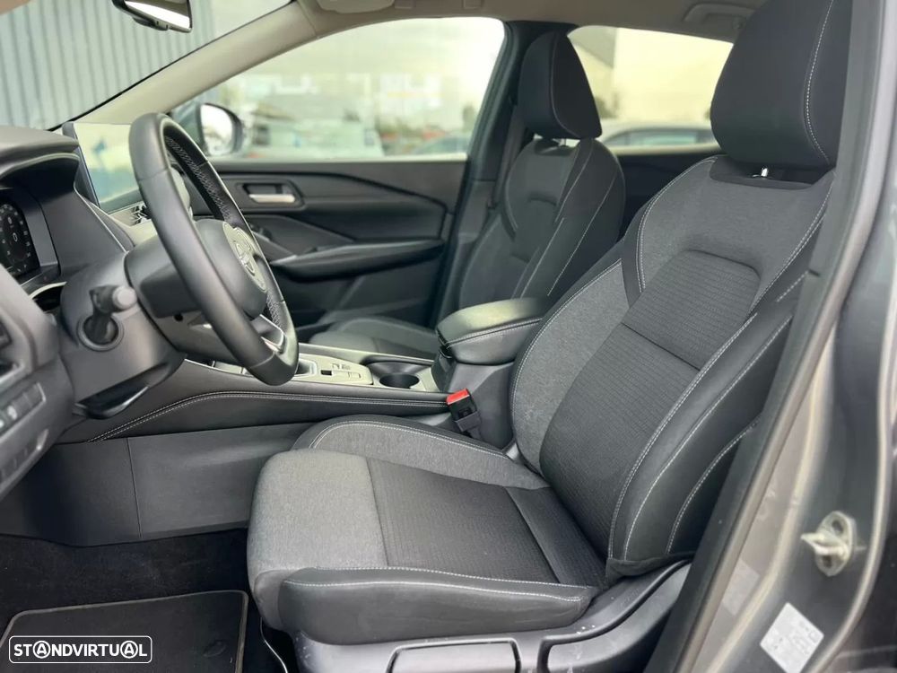 Nissan Qashqai 1.3 DIG-T N-Connecta LED - 10