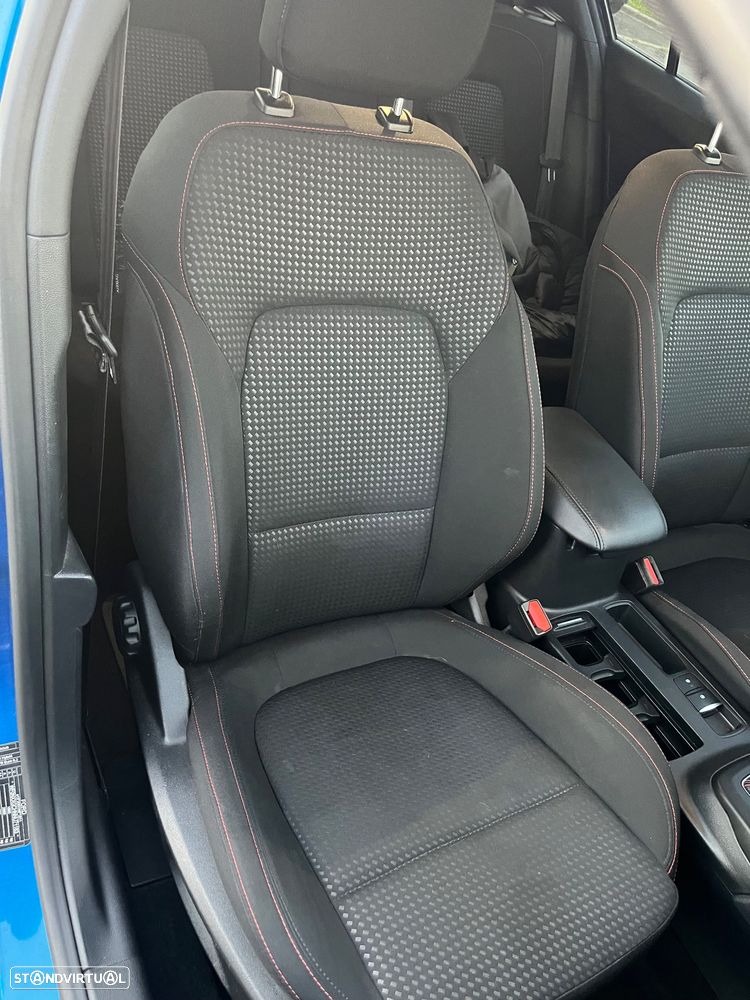 Ford Focus 1.0 EcoBoost Hybrid ST-LINE X - 21