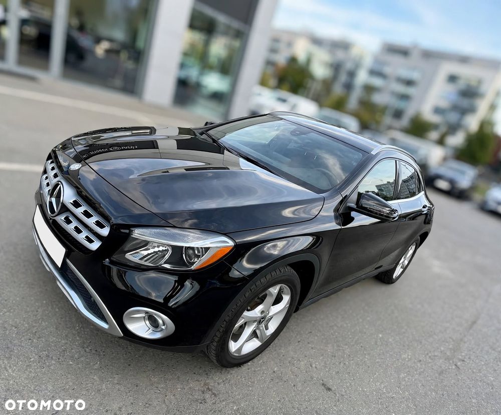 Mercedes-Benz GLA 250 4Matic 7G-DCT Urban - 2