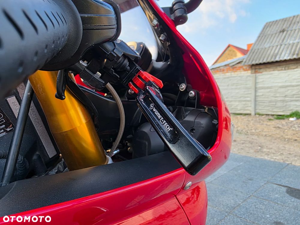 Triumph Daytona - 17