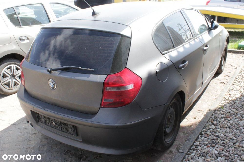 BMW 1 E81 2008 1.6i N43B16 Hatchback 5-drzwi (MASKA, ZDERZAK, LAMPA, BŁOTNIK, DRZWI, SZYBA, FOTEL) - 5