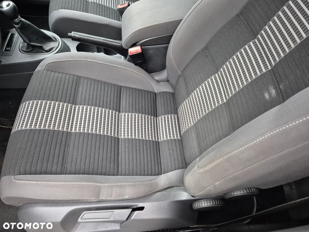 Volkswagen Touran 1.9 TDI DPF Blue Motion Trendline - 14