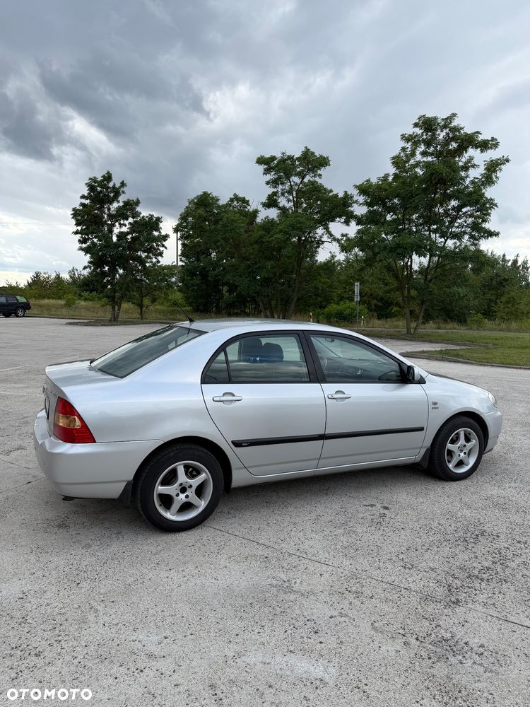 Toyota Corolla 1.6 VVT-i Terra Polaris - 8