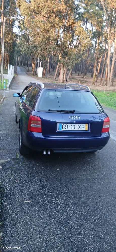 Audi A4 Avant 1.9 TDI Attraction - 13