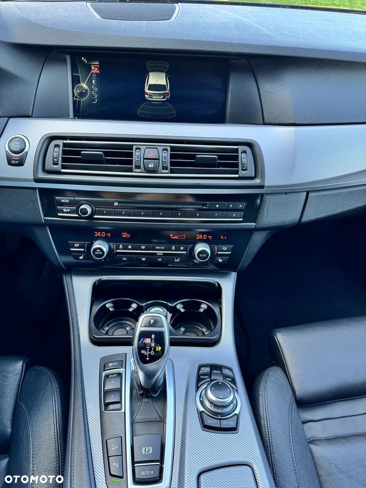 BMW Seria 5 M550d xDrive - 23