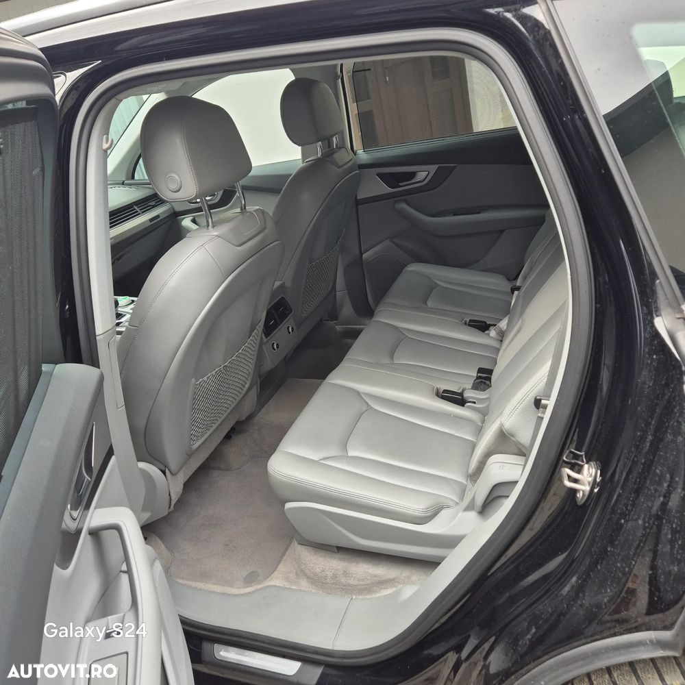 Audi Q7 - 6