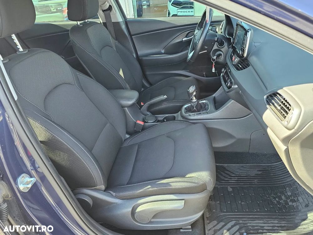 Hyundai i30 - 11