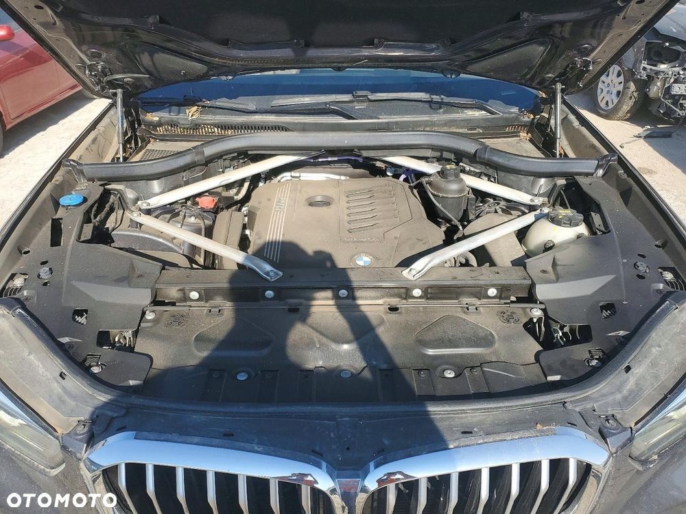 BMW X5 xDrive40i - 11