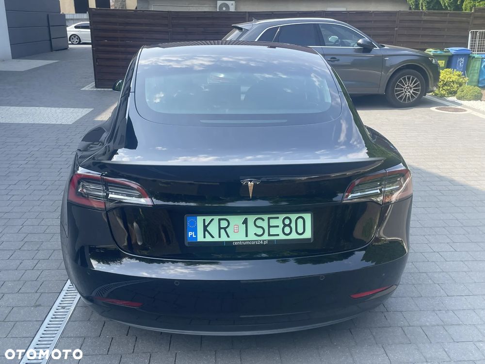 Tesla Model 3 - 6