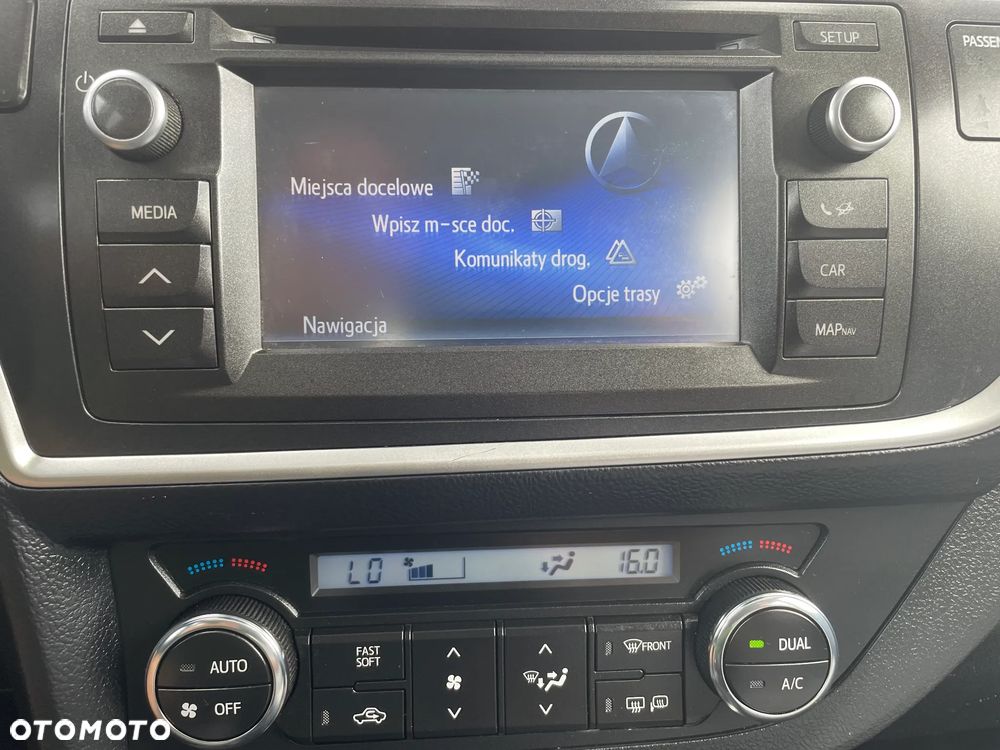Toyota Auris - 23