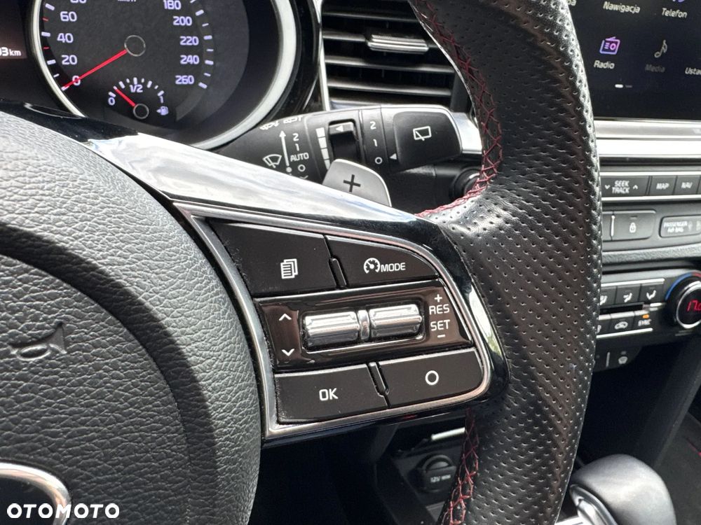 Kia ProCeed 1.6 T-GDI GT DCT - 22