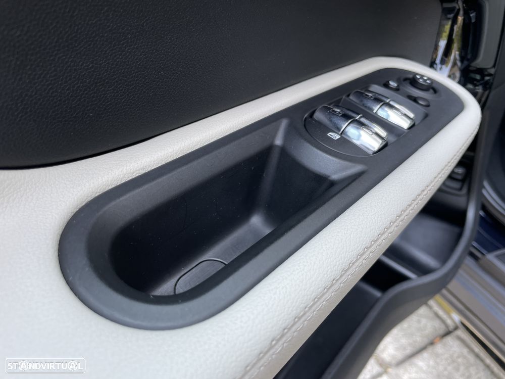 MINI Countryman Cooper SE ALL4 Auto - 24