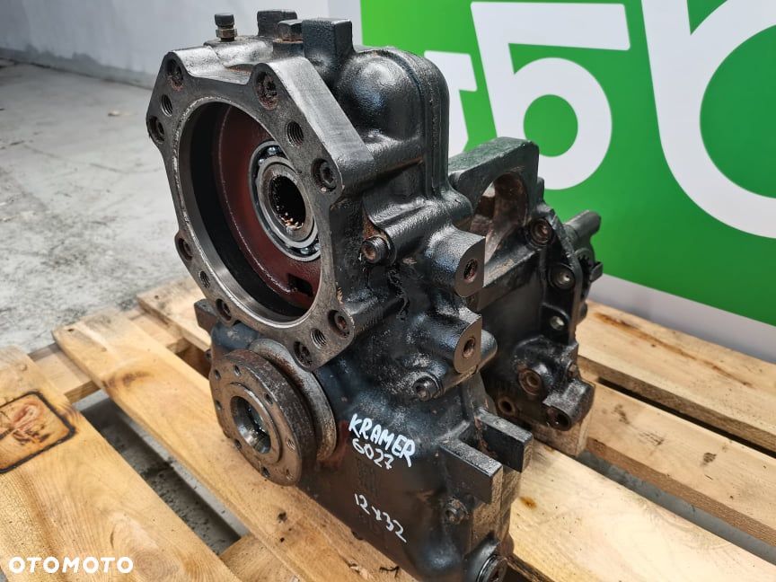 Środek mostu Weidemann T 6027 {12X32 Carraro 26.16} - 1