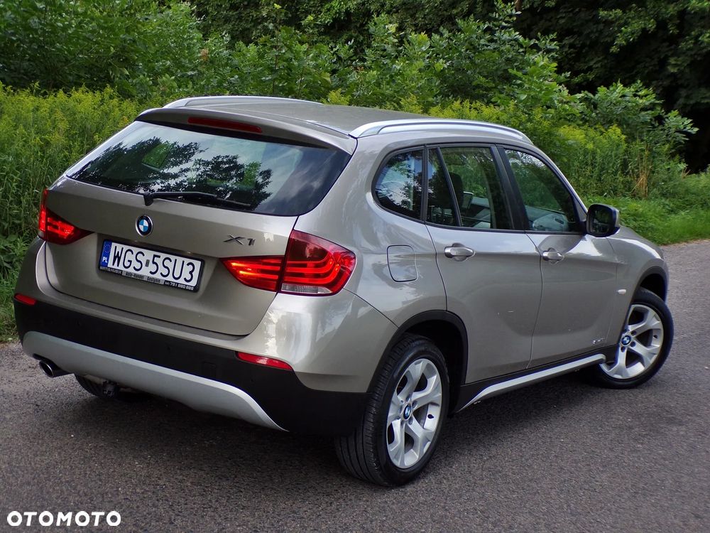BMW X1 ver-sdrive18i-xline - 12