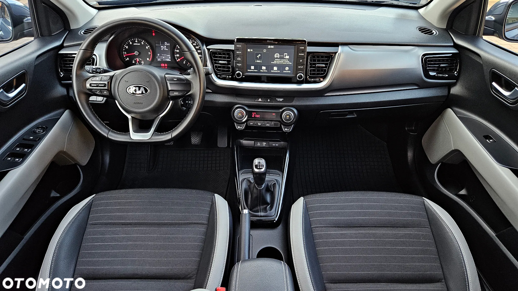 Kia Stonic - 27