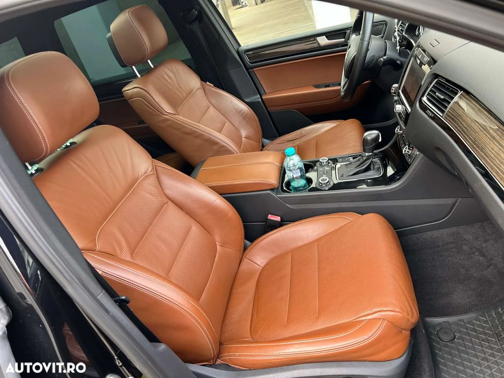 Volkswagen Touareg - 13