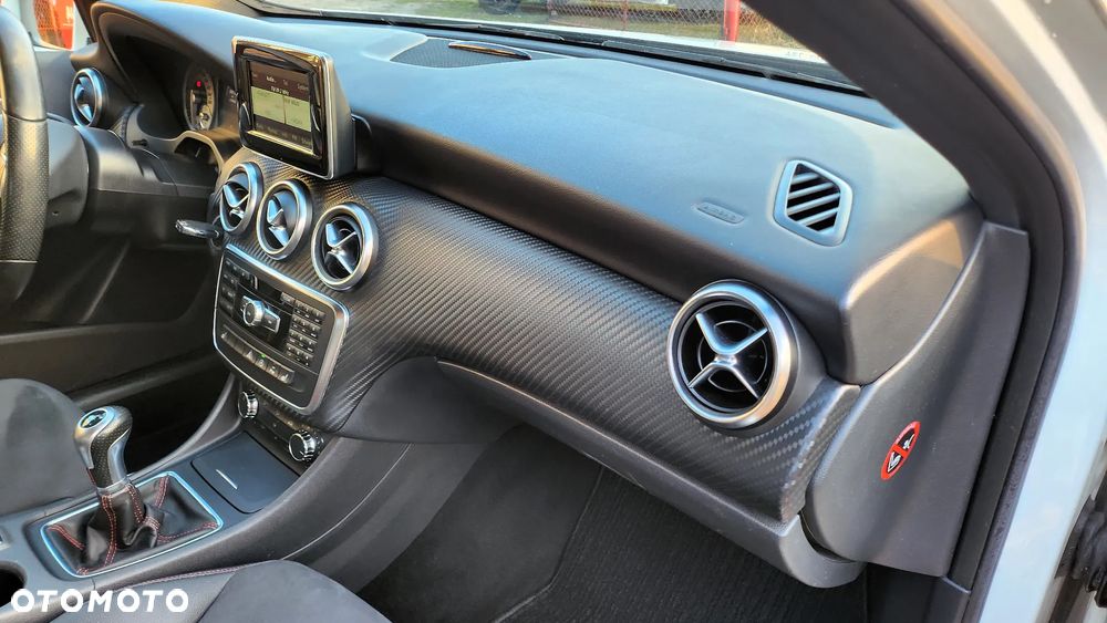 Mercedes-Benz Klasa A 180 AMG Line - 15