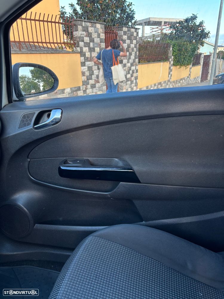 Opel Corsa 1.3 CDTi - 8