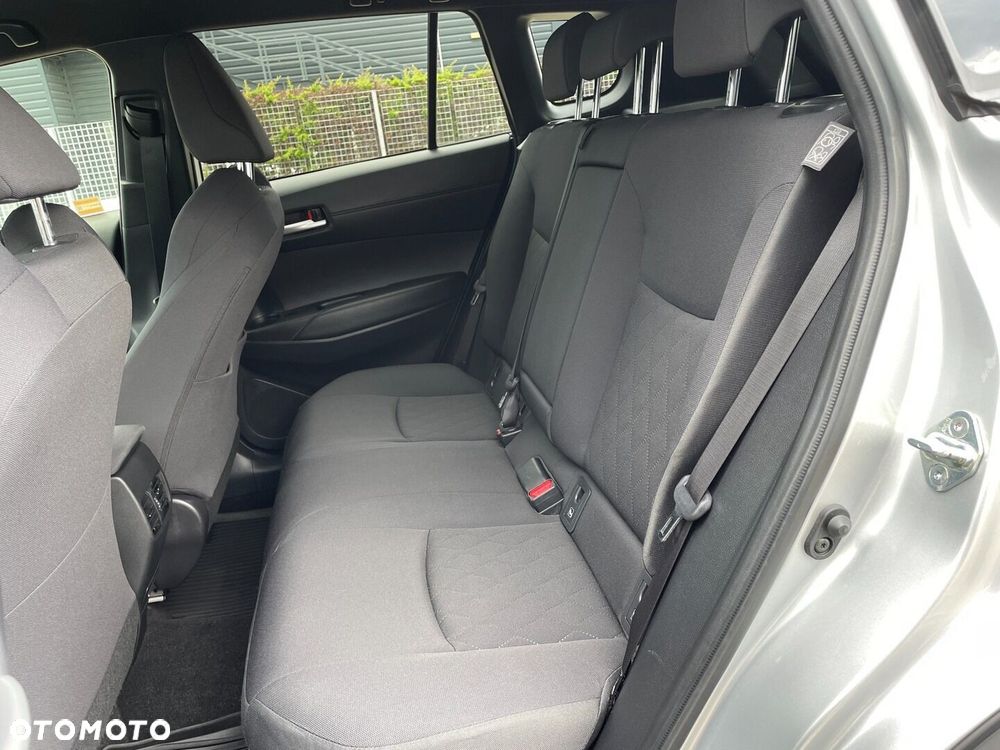 Toyota Corolla Cross - 12