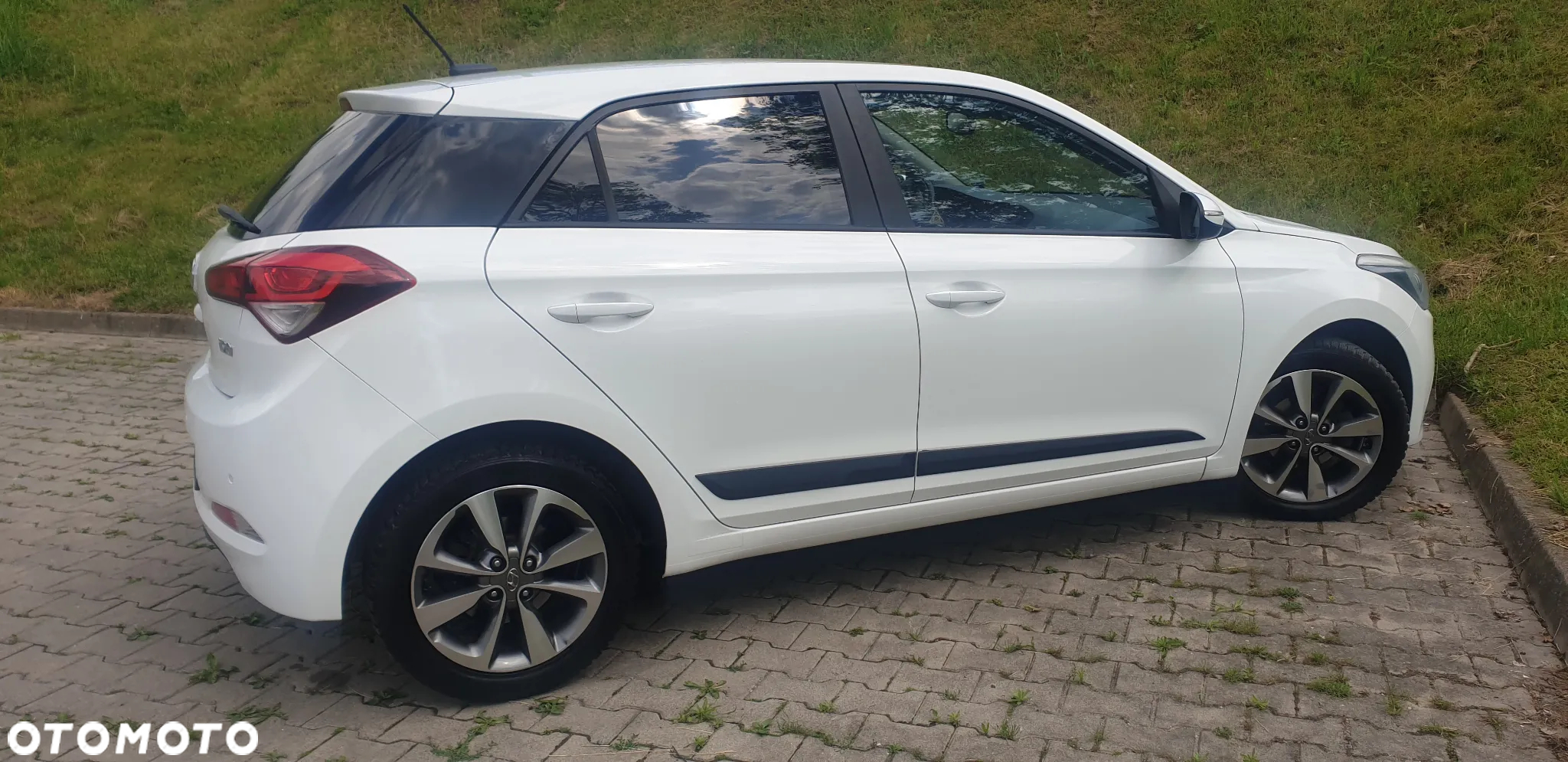 Hyundai i20 1.4 YES Gold - 17