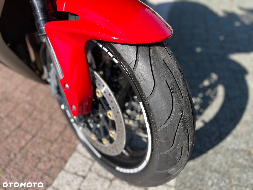 Honda CBR - 3
