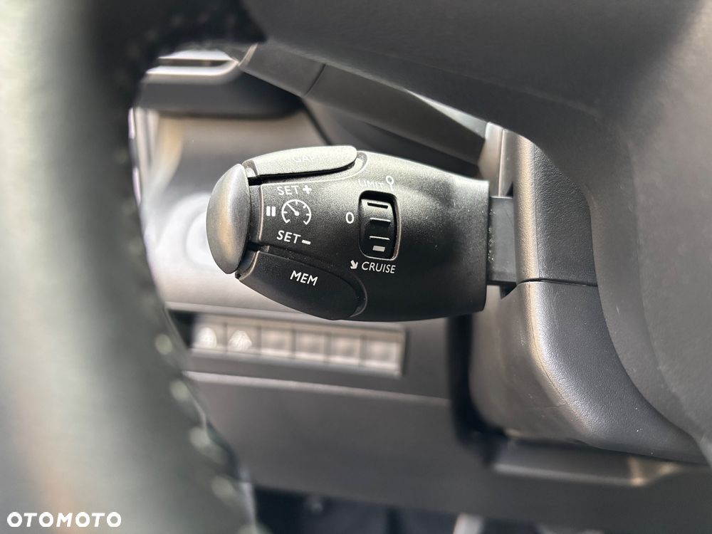 Citroën Berlingo M BlueHDi 130 SHINE - 19