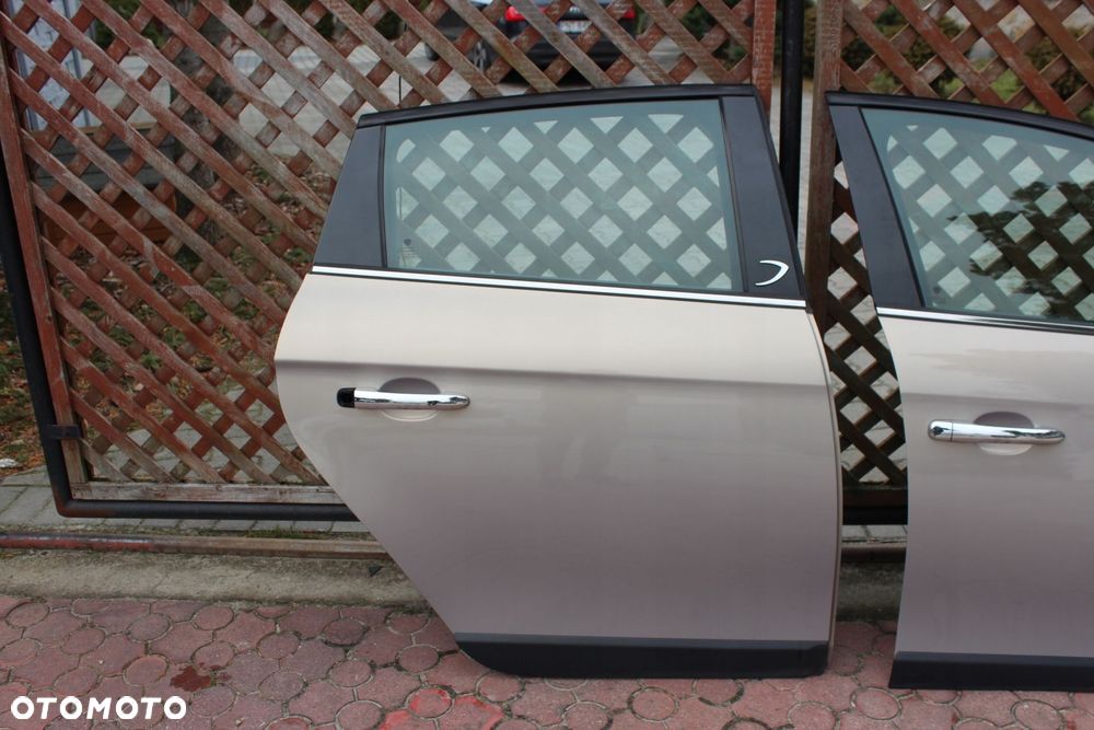 Drzwi Prawe Przednie Tylne Lancia Delta III - 6