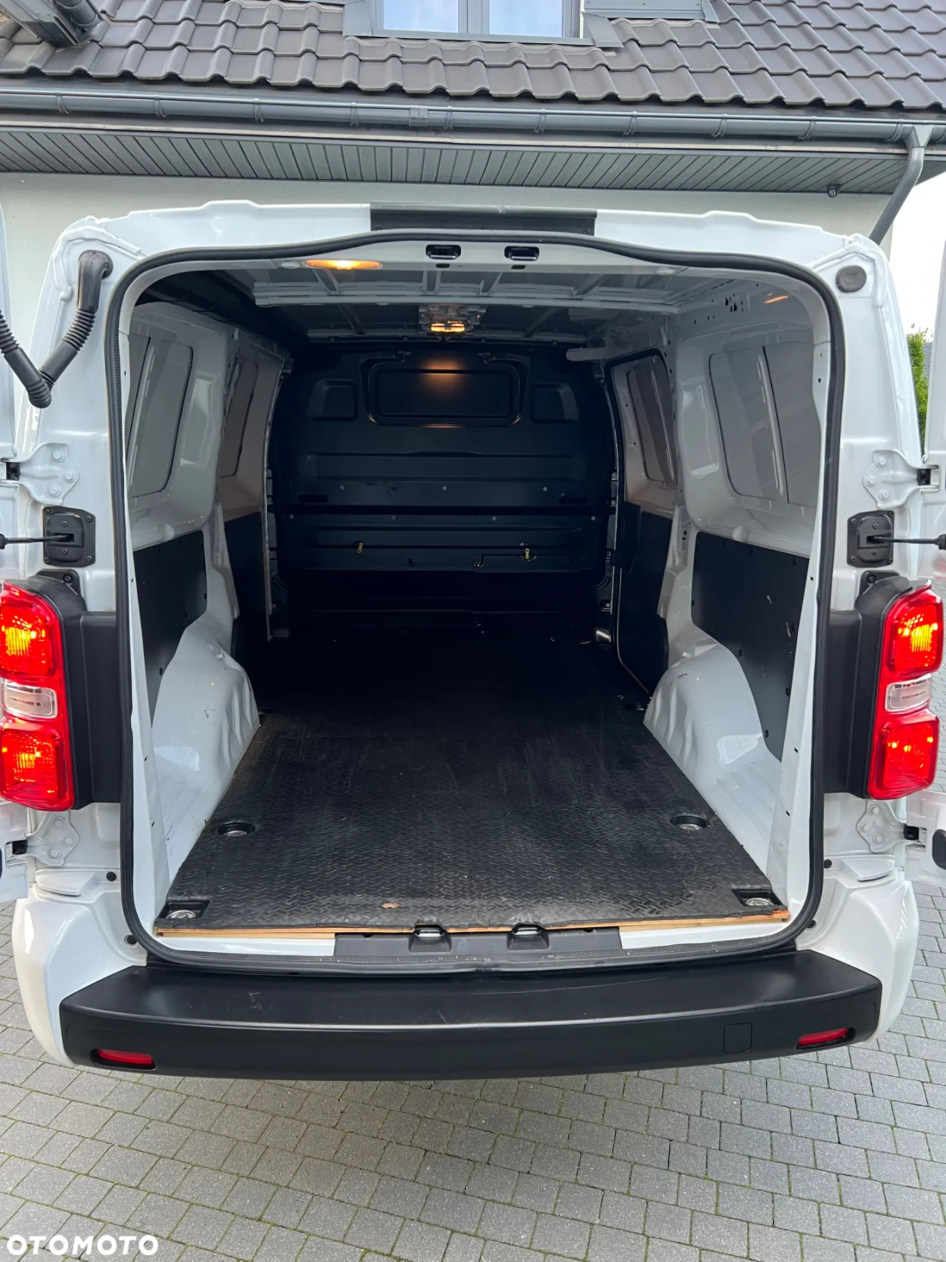 Opel Vivaro - 20