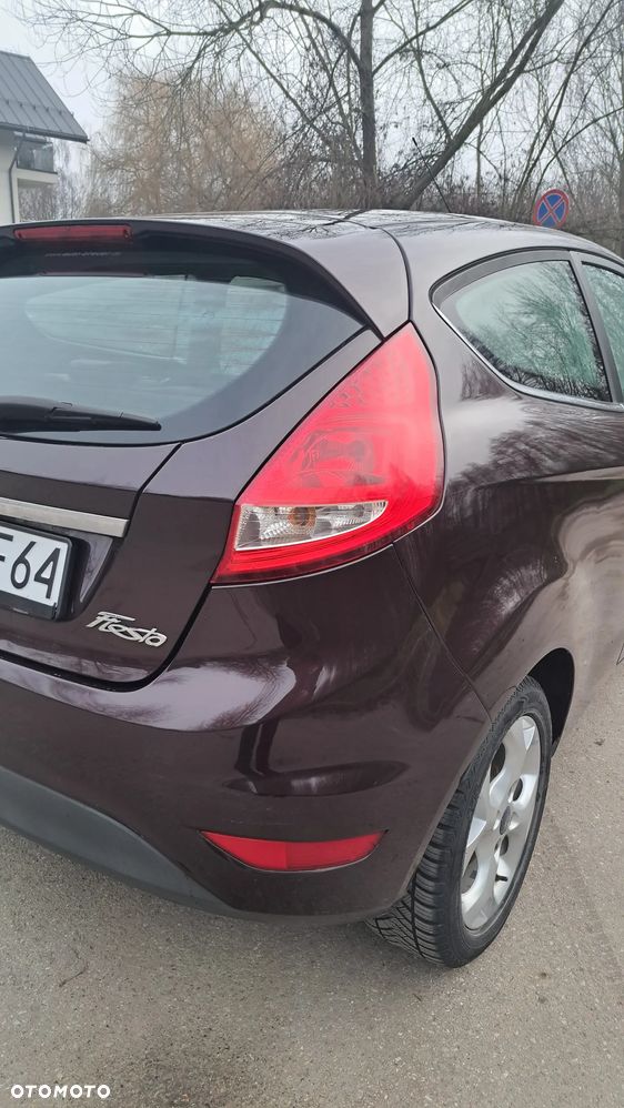Ford Fiesta - 9