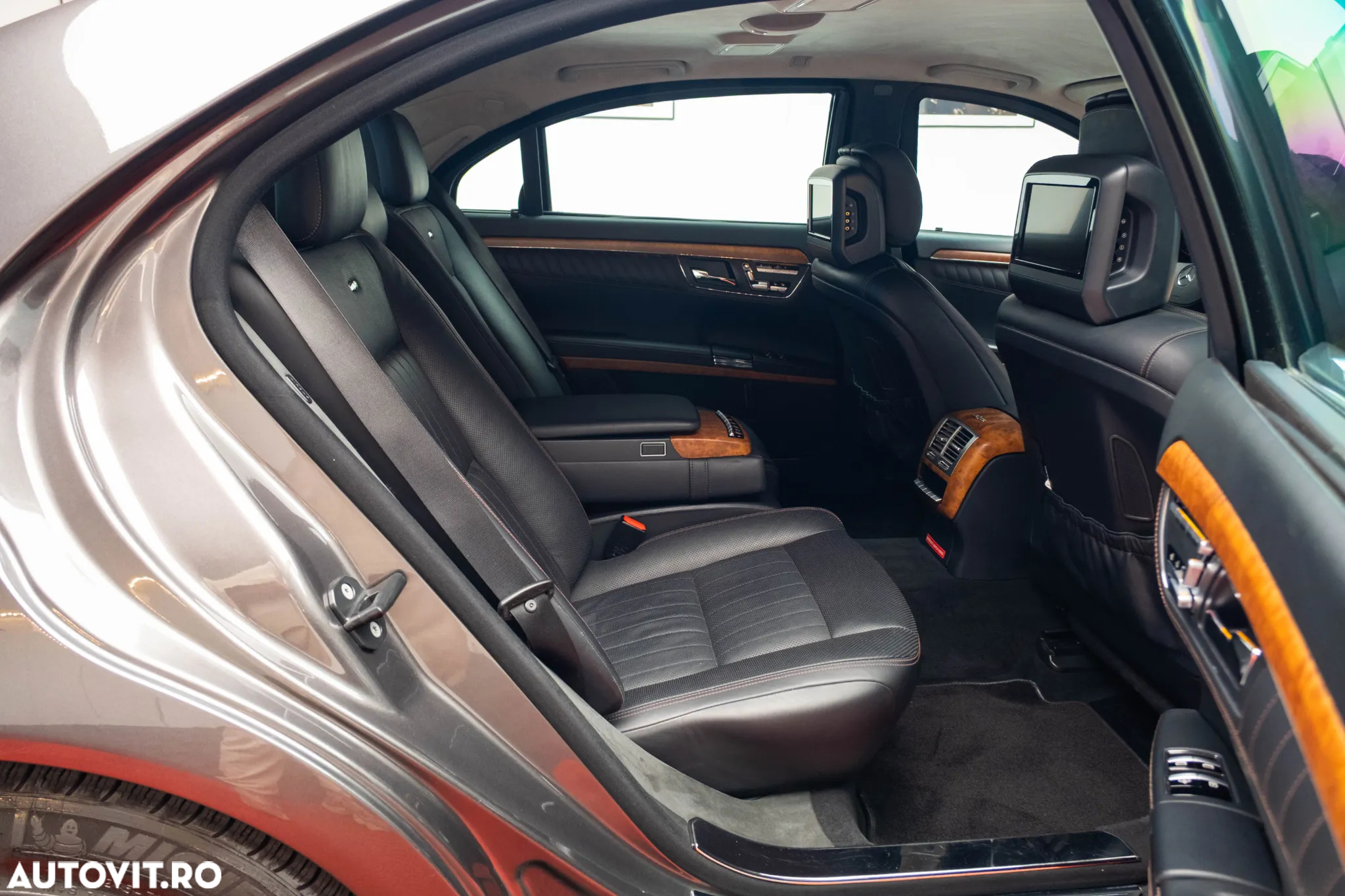 Mercedes-Benz S 600 Long Aut - 32