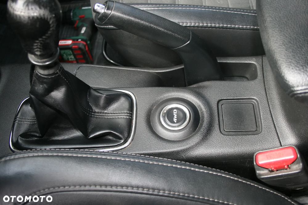 Mitsubishi Outlander 2.2 DID Intense - 18
