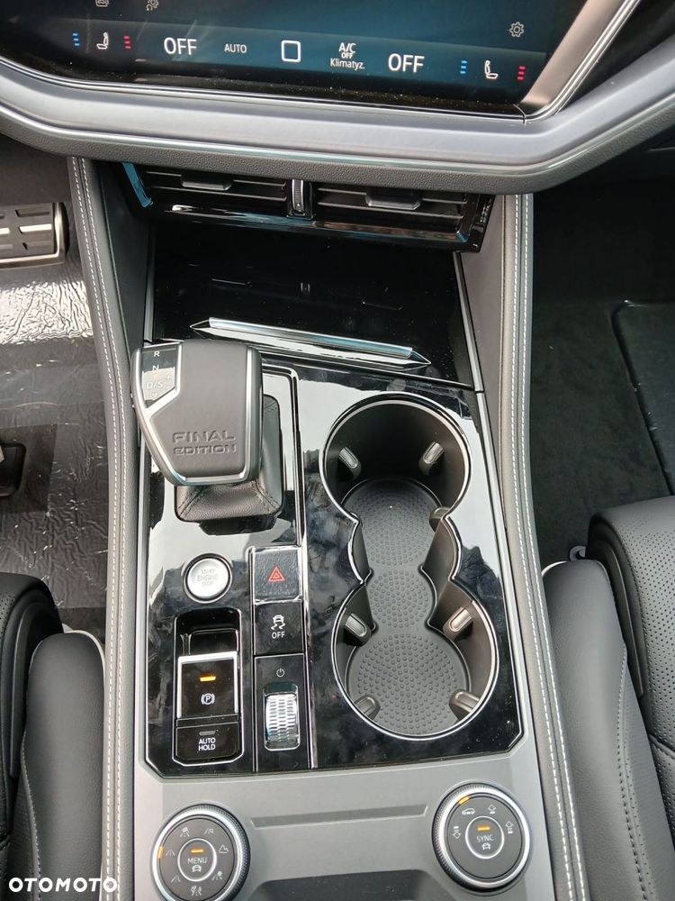 Volkswagen Touareg - 21