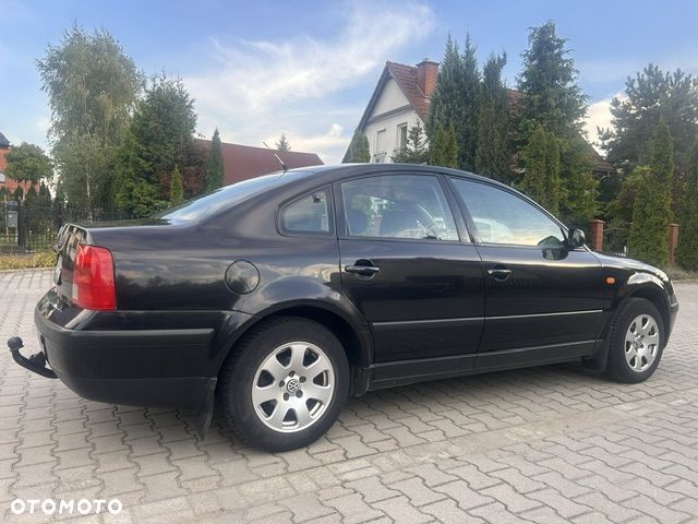 Volkswagen Passat - 5