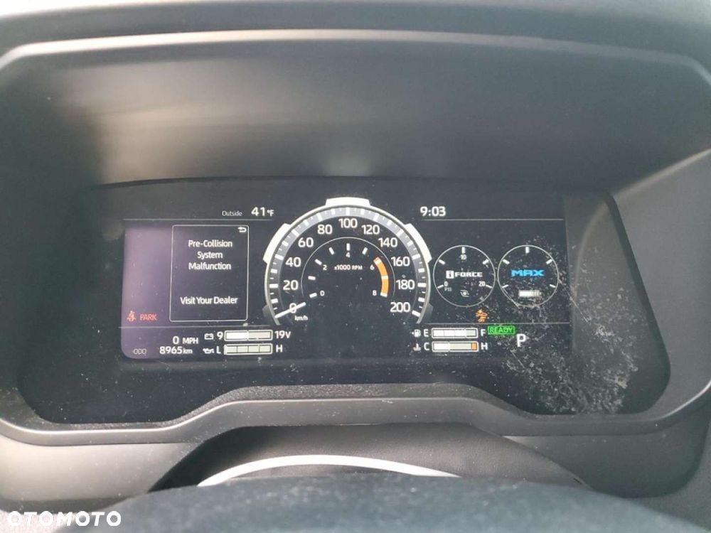 Toyota Sequoia - 10