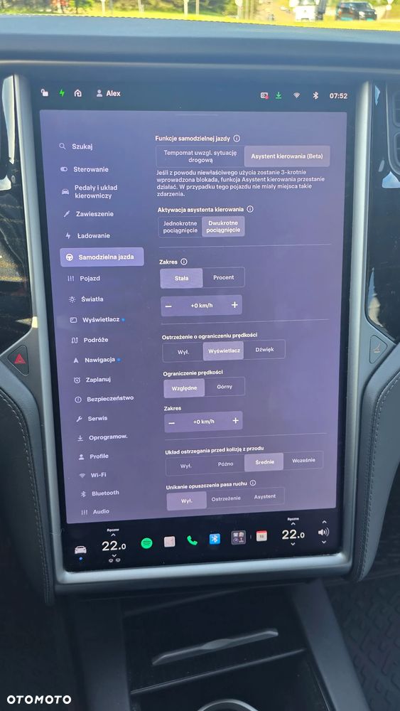 Tesla Model S - 26