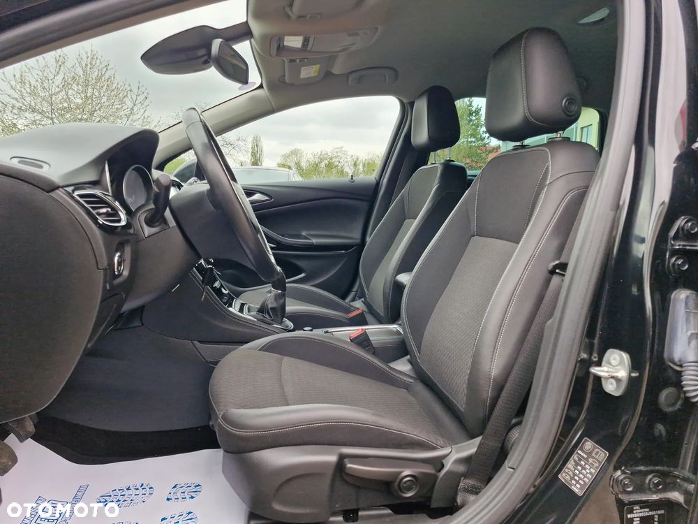 Opel Astra 1.4 Turbo Business - 12