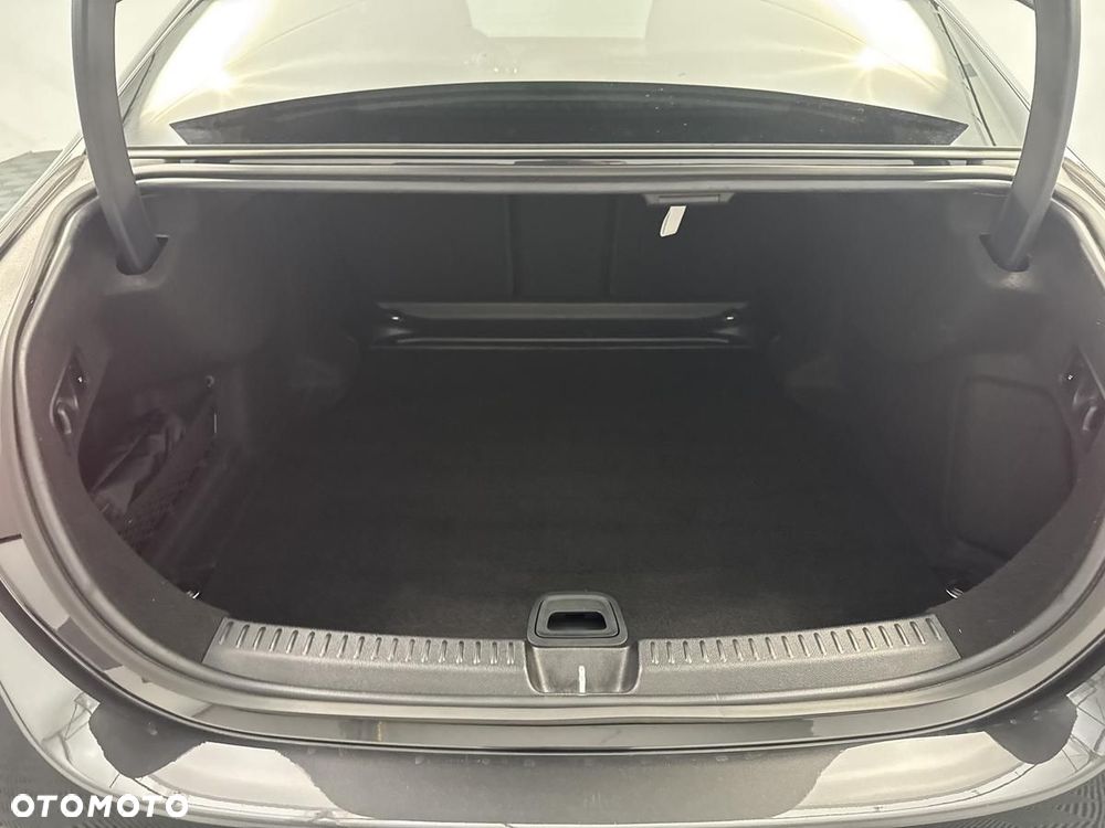 Mercedes-Benz Klasa E 220 d mHEV 4-Matic AMG 9G-Tronic - 25