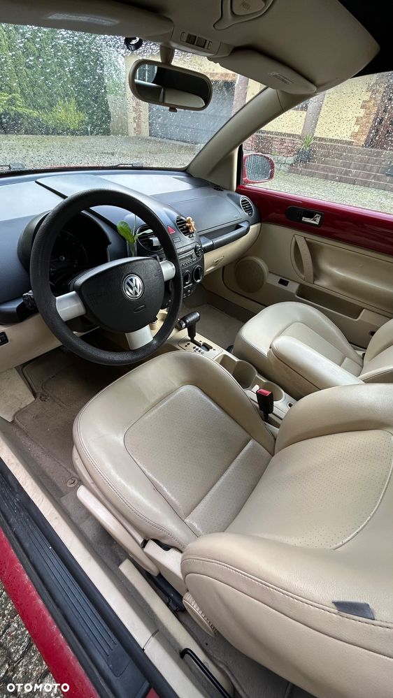 Volkswagen New Beetle - 3